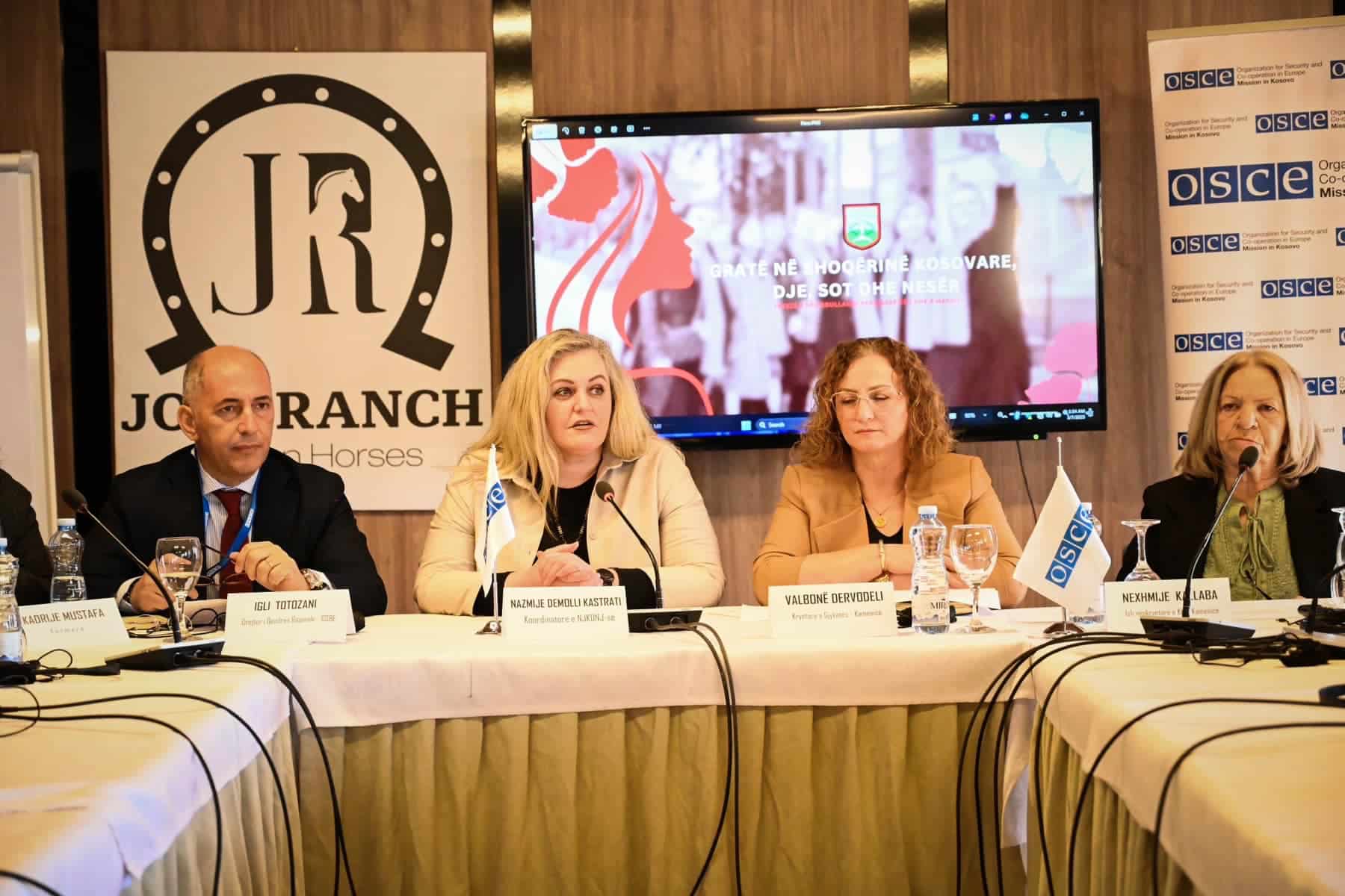 Mbahet tryezë më temë “Gratë në Shoqërinë Kosovare: Dje, Sot dhe Nesër”