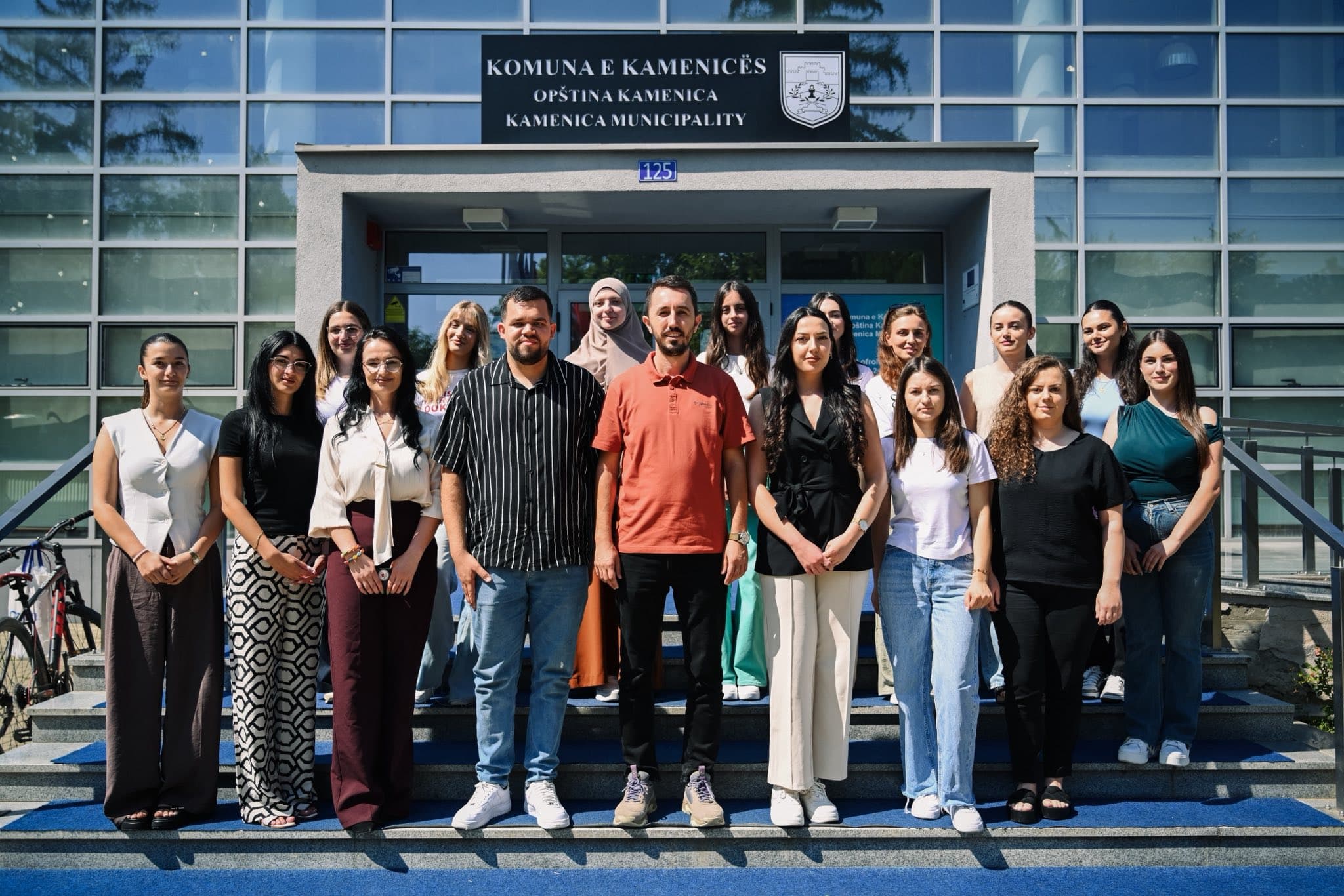 Kryetari Rahimaj: 19 të rinj do të ndjekin punë praktike me pagesë në Komunën e Kamenicës