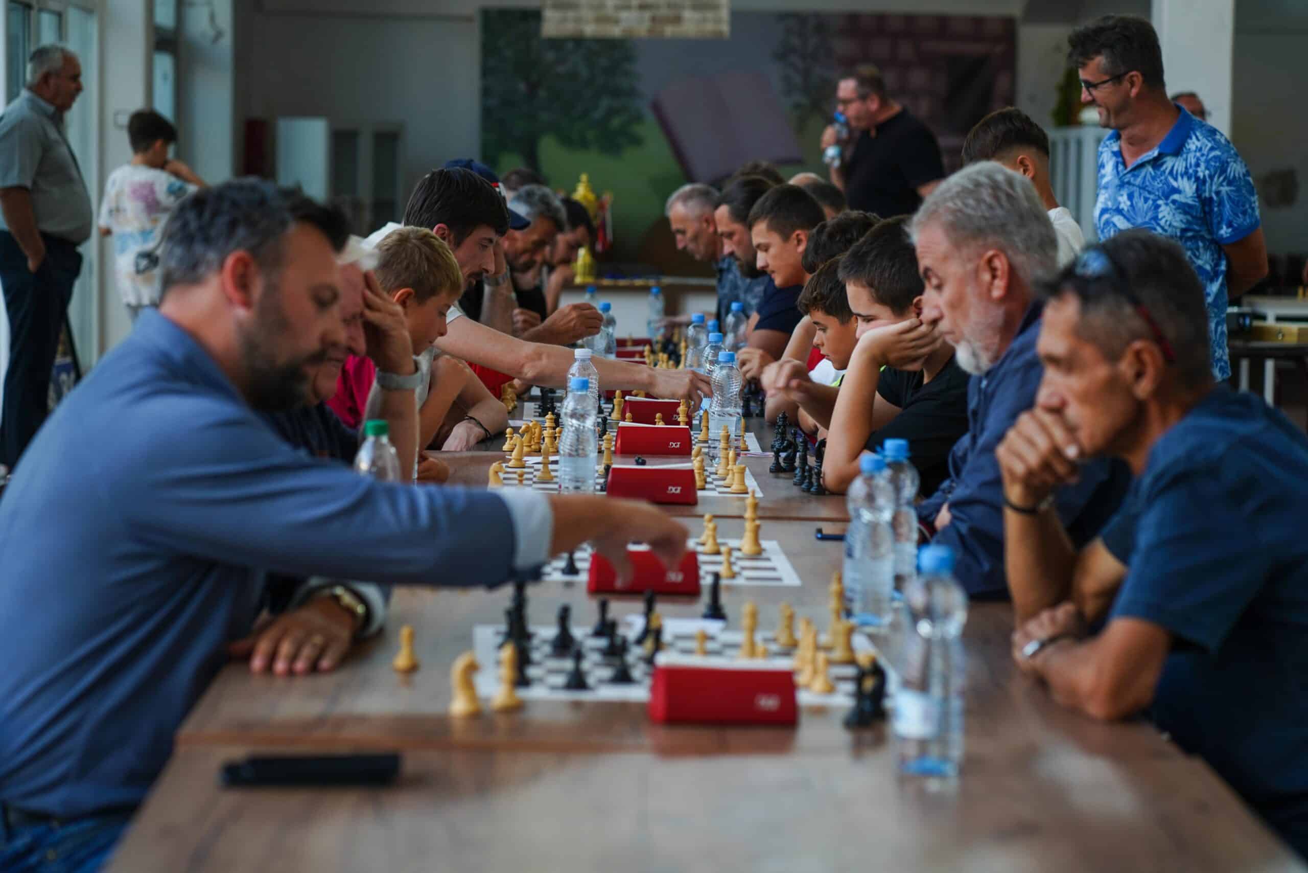 Rreth 60 shahistë morën pjesë në turnirin tradicional të shahut