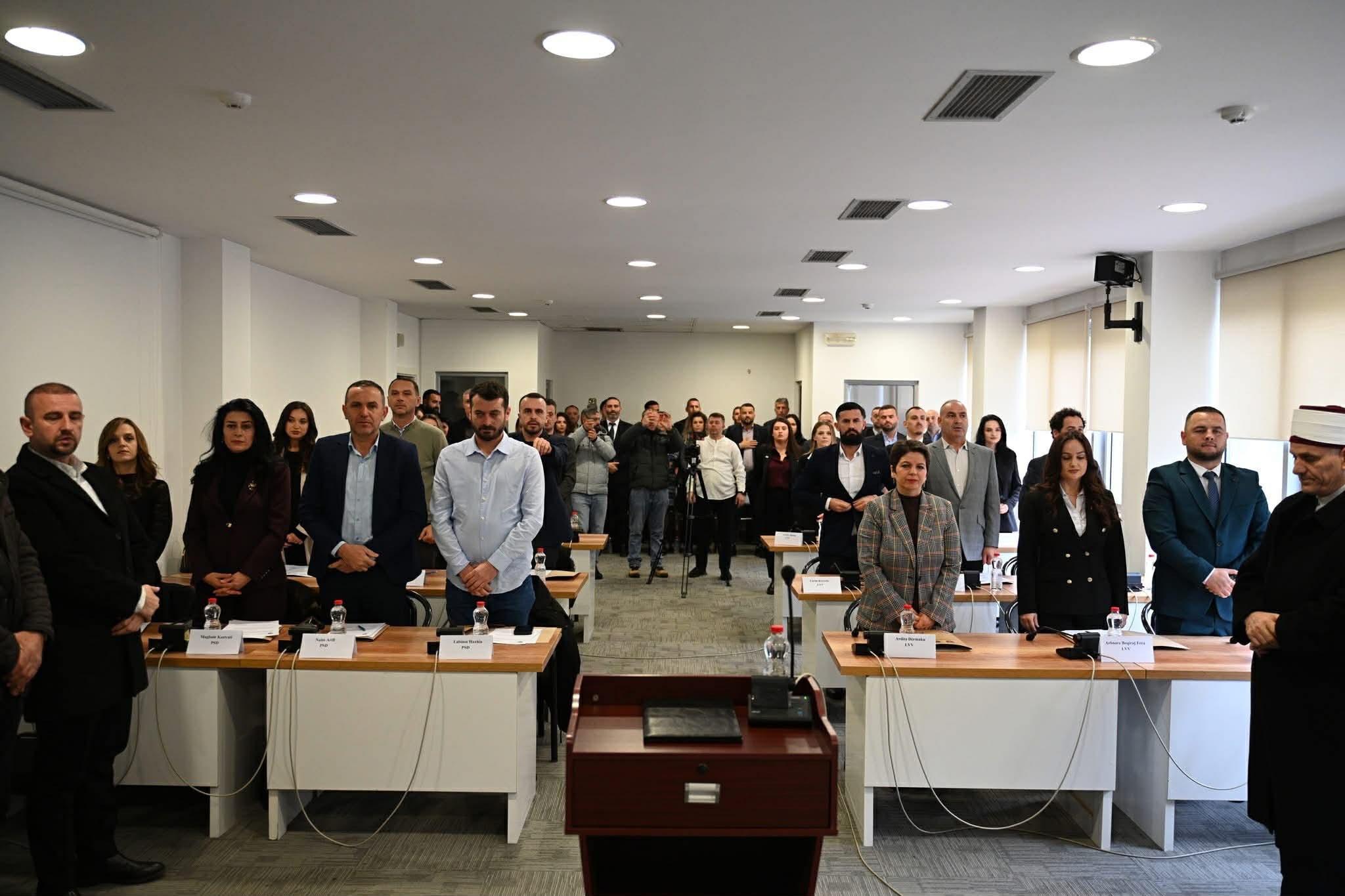 KONSTITUOHET KUVENDI I KOMUNËS SË KAMENICËS – FILLON ZYRTARISHT LEGJISLATURA E TETË