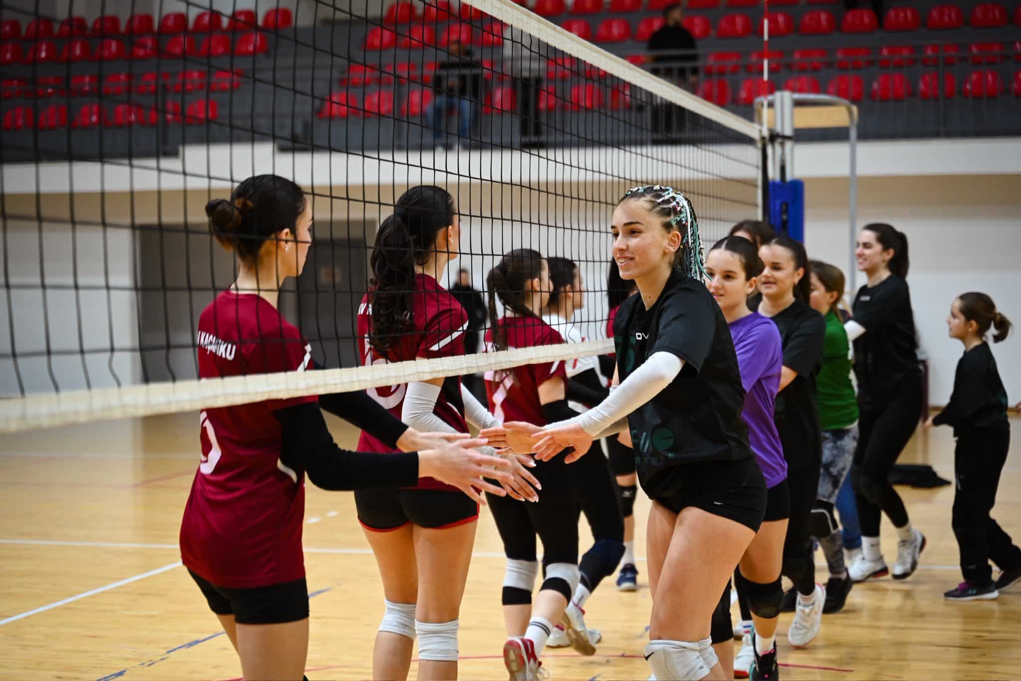 Dnevni red  za aktivnosti  praznik 28. novembra završava se odbojkaškom utakmicom